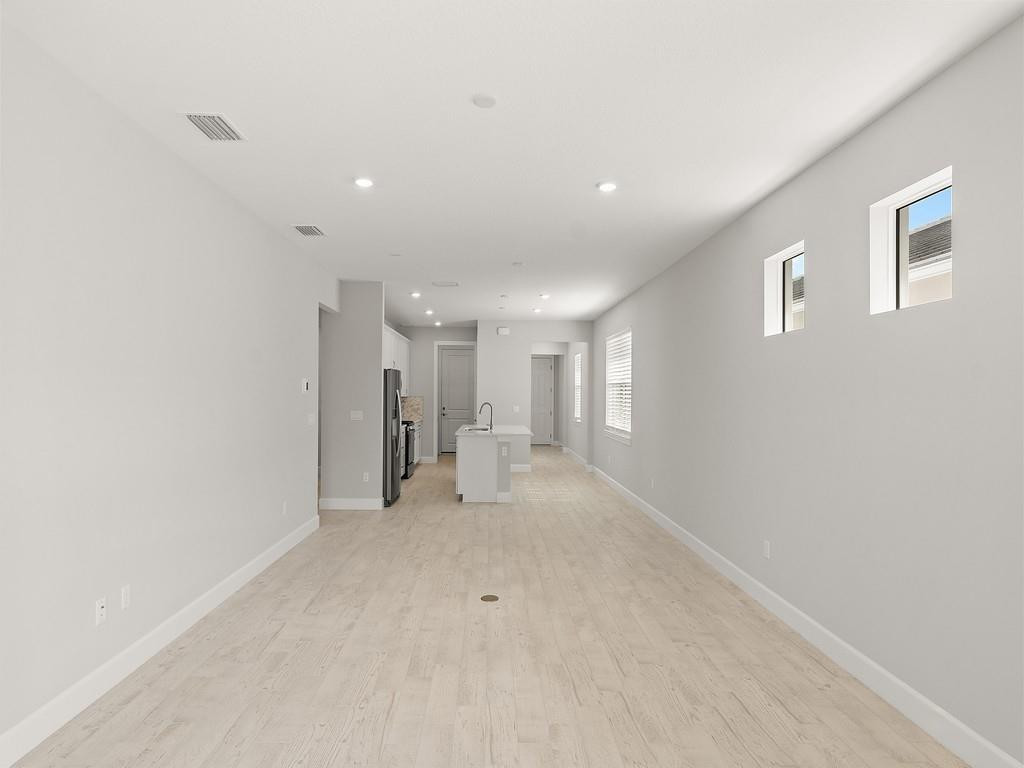 HARBOR ISLE PHASE 1 - Residential Lease