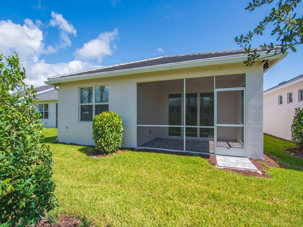 HARBOR ISLE PHASE 1 - Residential Lease
