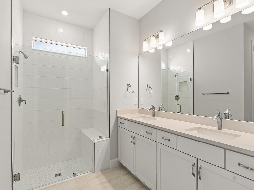 HARBOR ISLE PHASE 1 - Residential Lease