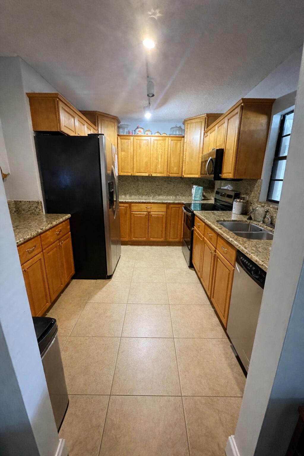 PEBBLE SPRINGS CONDOMINIUM - Residential