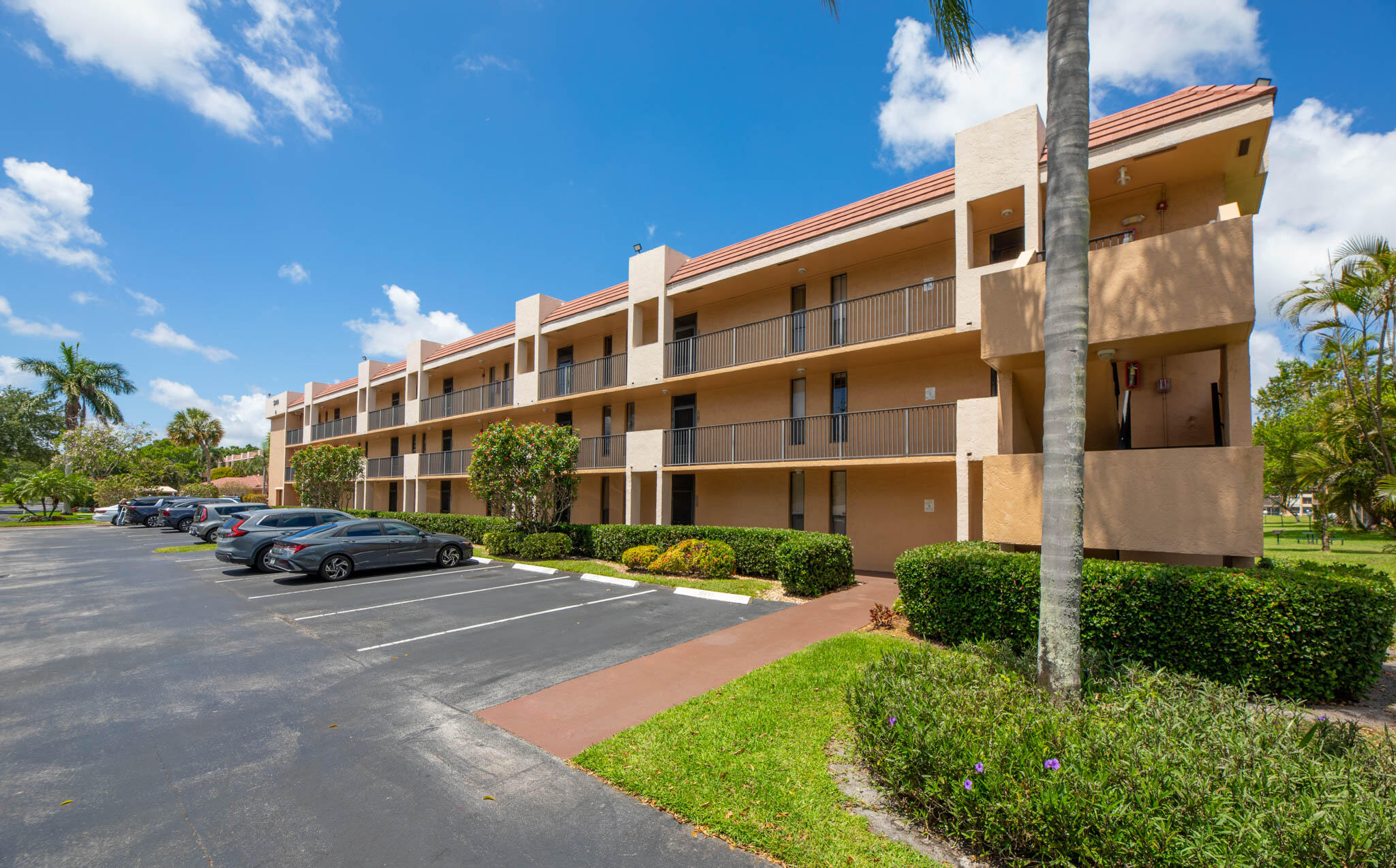 CORAL GATE - Residential