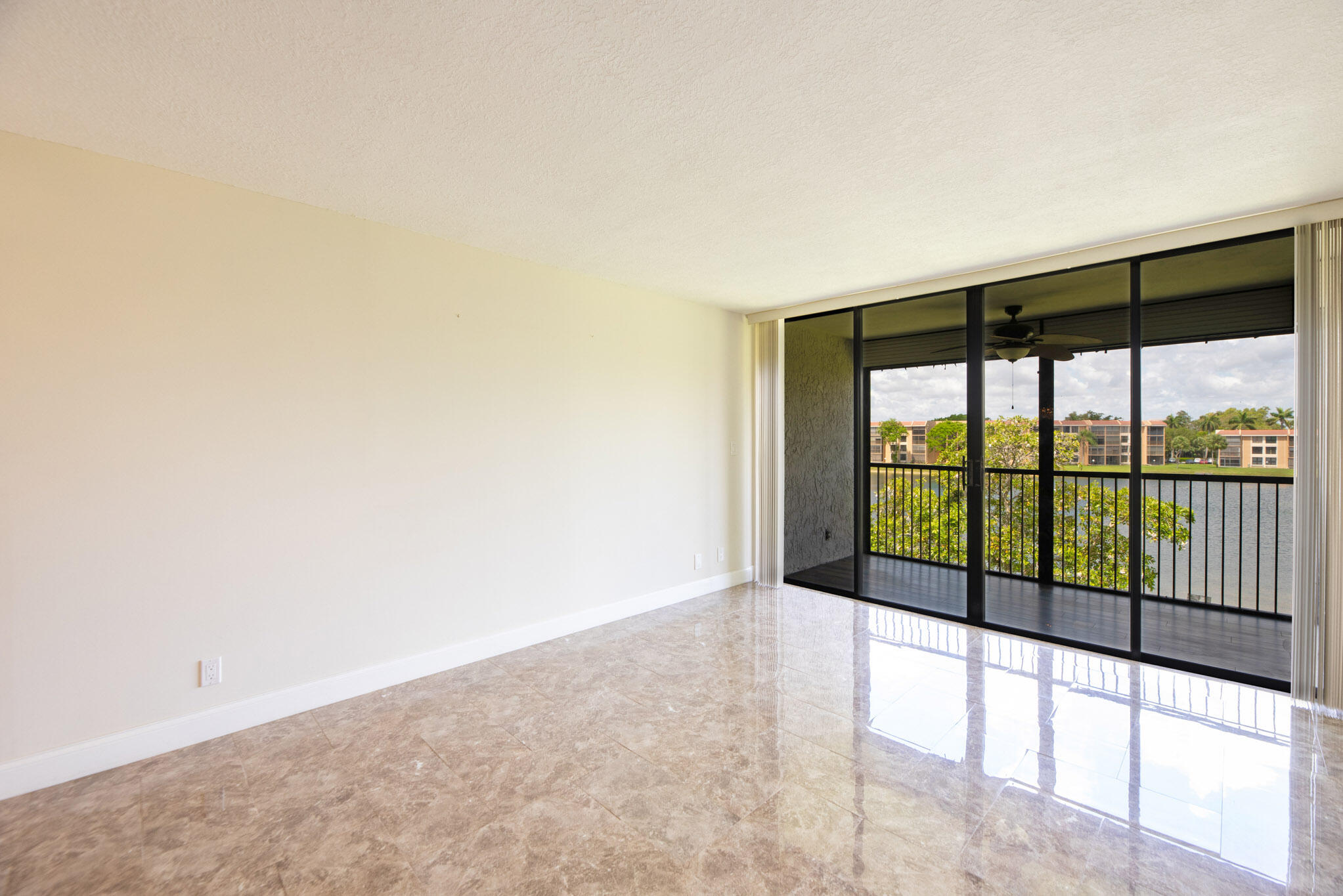 CORAL GATE - Residential