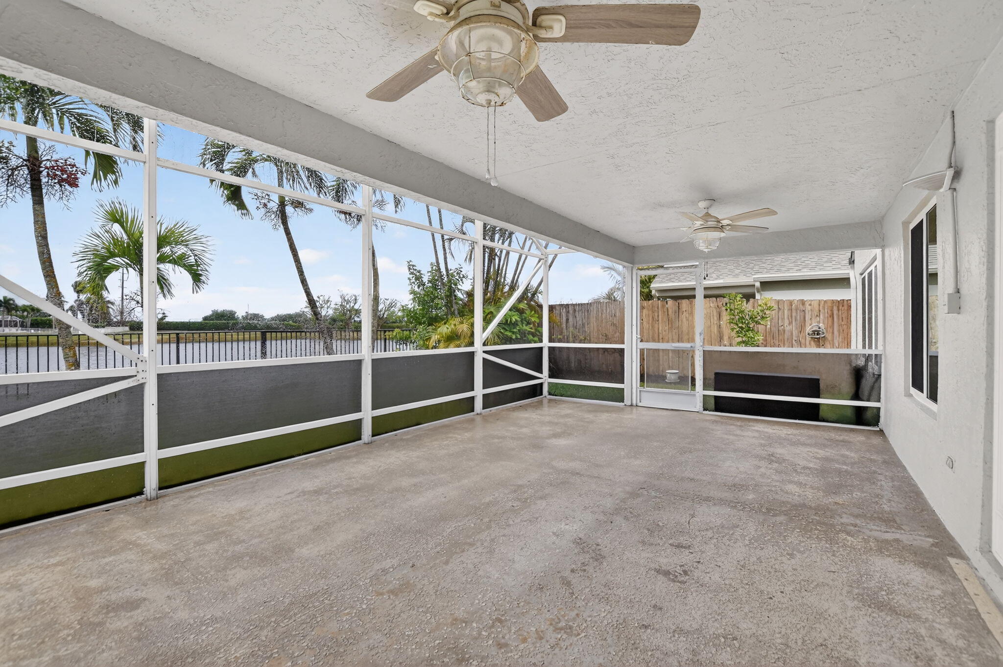 BOCA WINDS PAR F - Residential