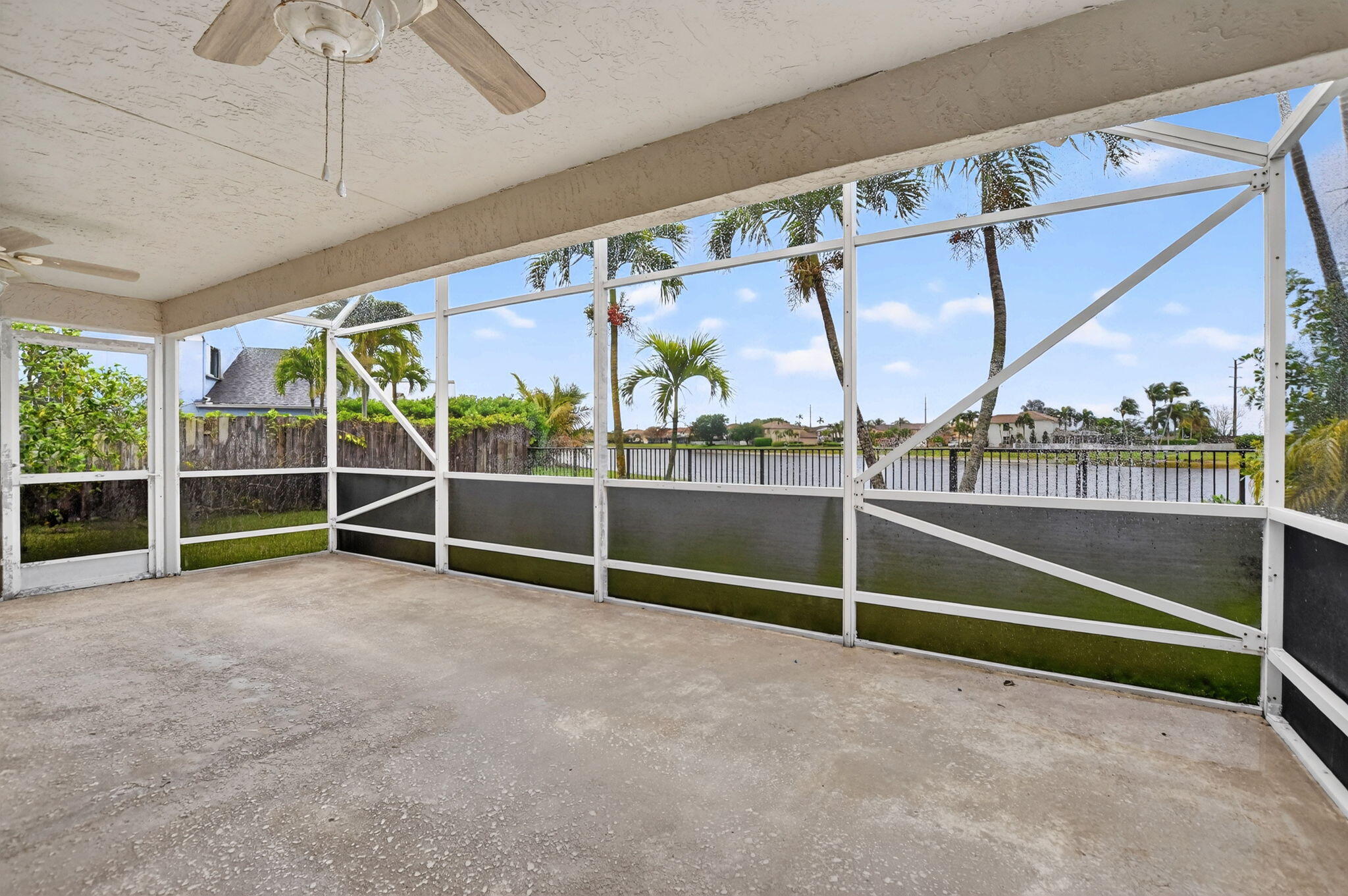 BOCA WINDS PAR F - Residential