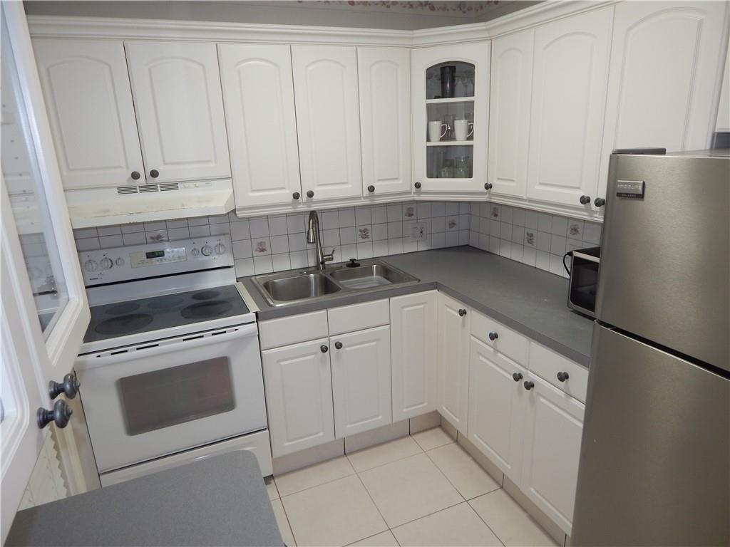 LE COTILLION CO-OP - Residential