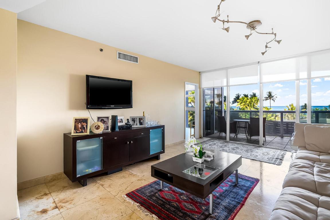 OCEAN THREE - Residential