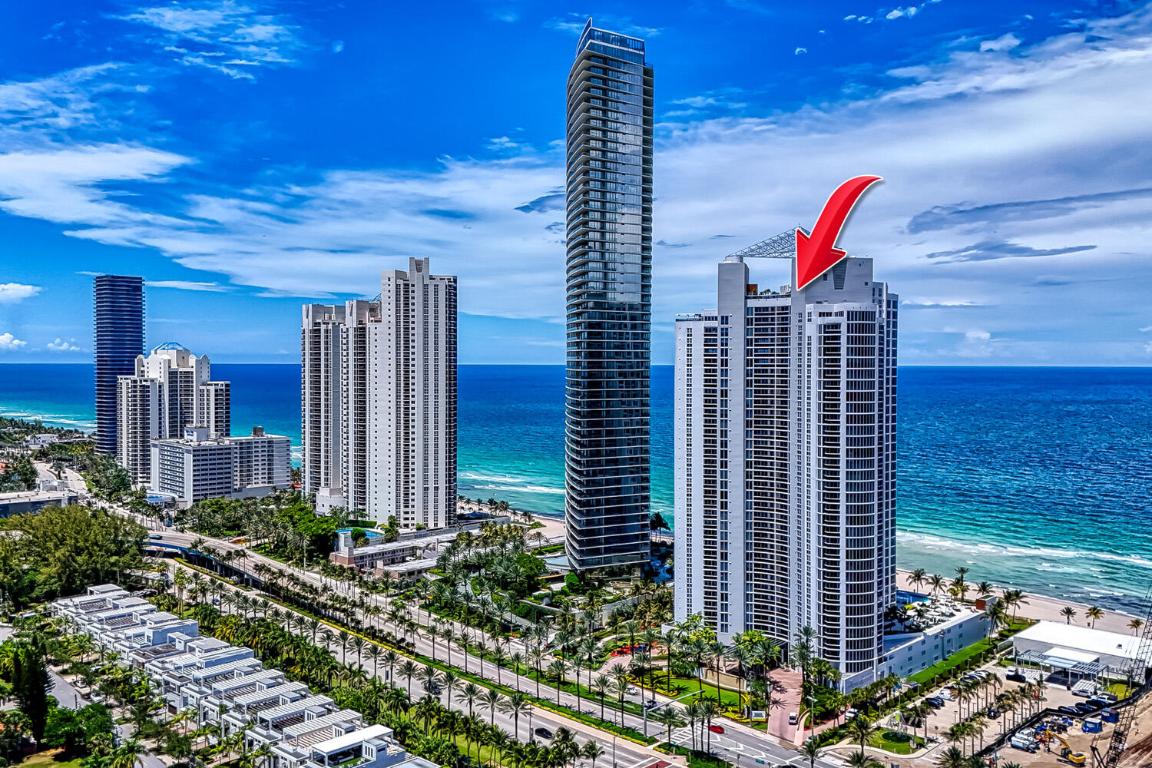 OCEAN THREE - Residential