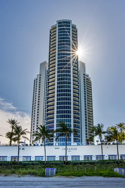 OCEAN THREE - Residential