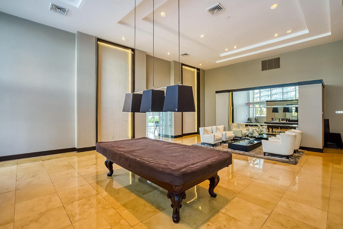 OCEAN THREE - Residential