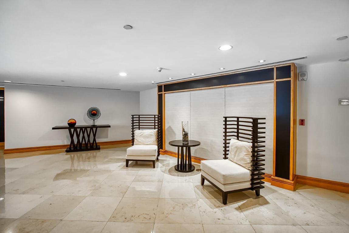 OCEAN THREE - Residential