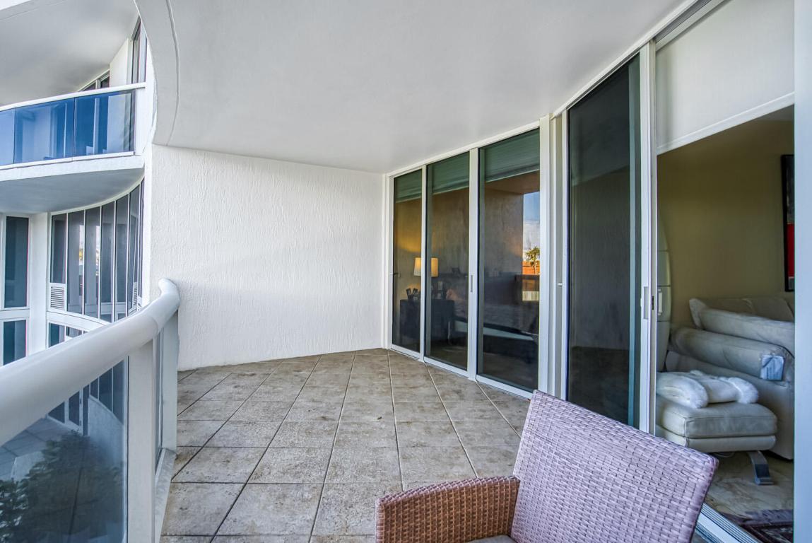 OCEAN THREE - Residential