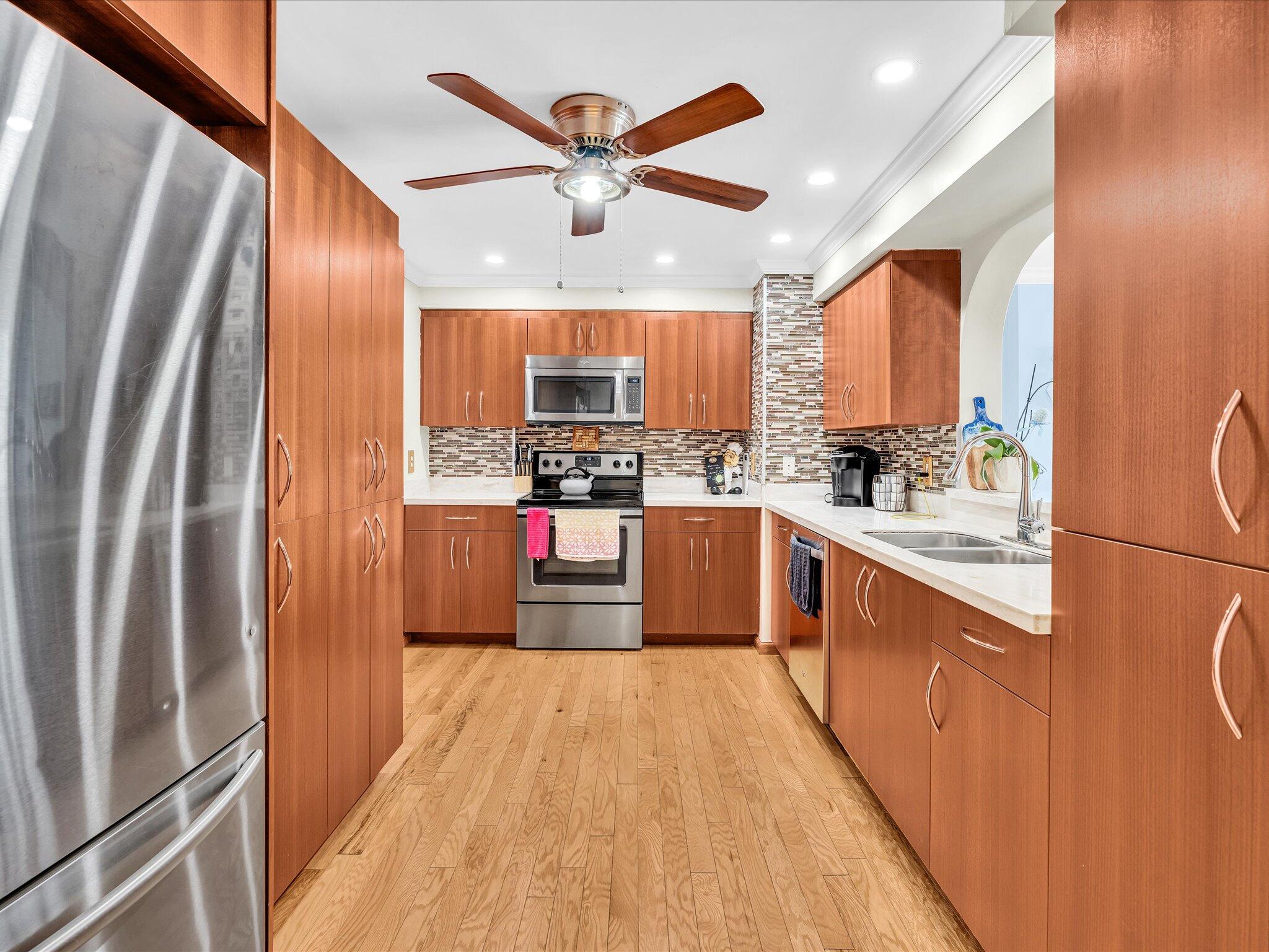 OPAL TOWERS CONDO - Residential