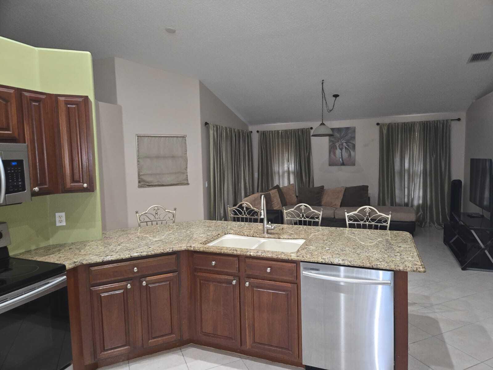PORT ST LUCIE SECTION 44 - Residential