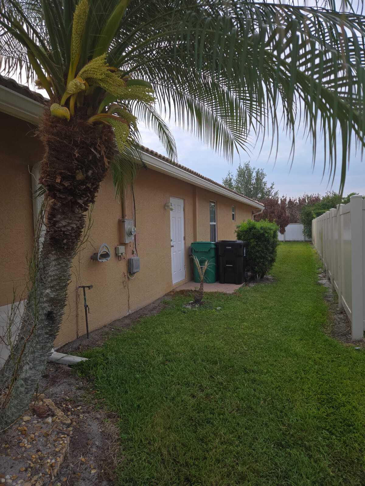 PORT ST LUCIE SECTION 44 - Residential
