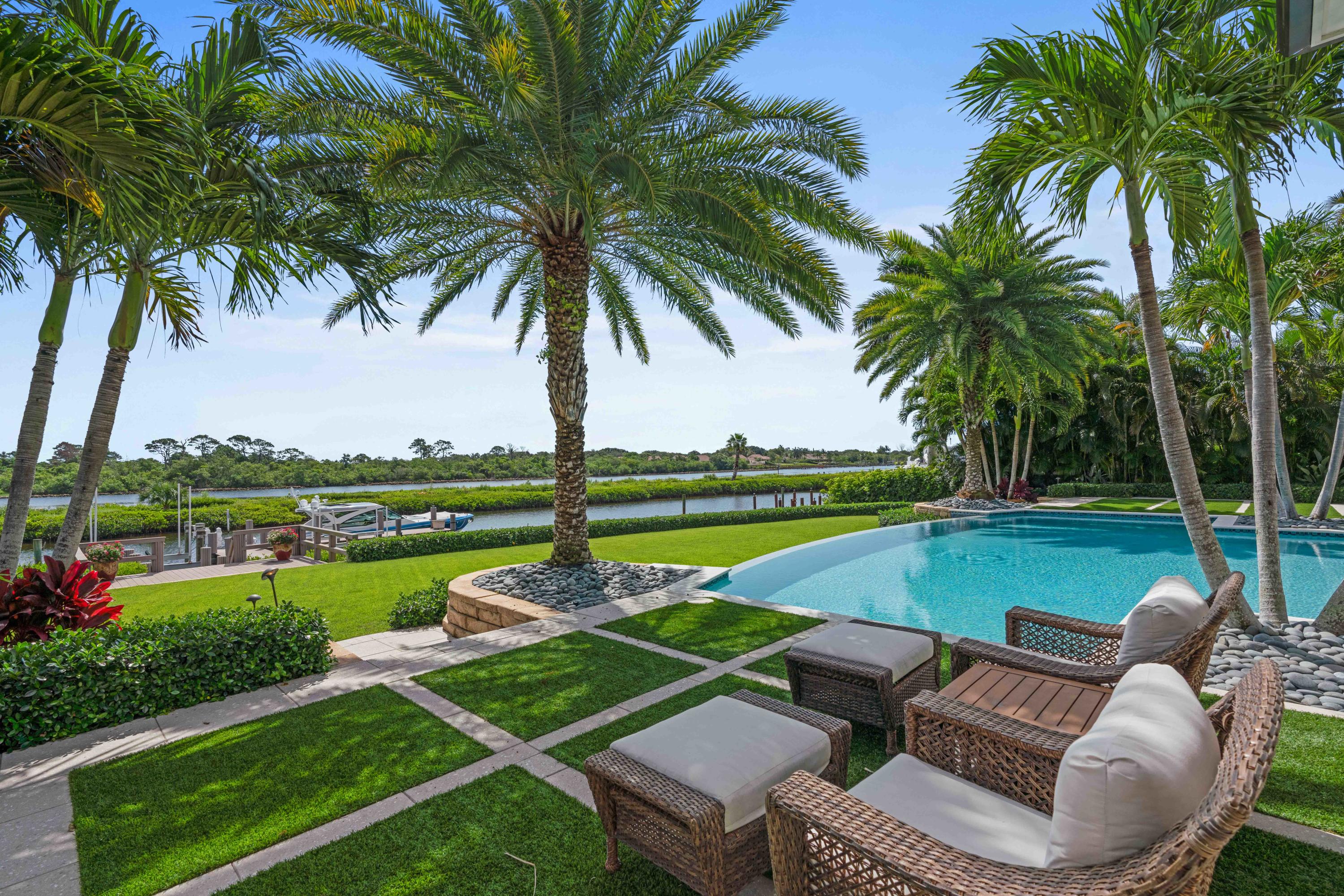 Admirals Cove - Residential