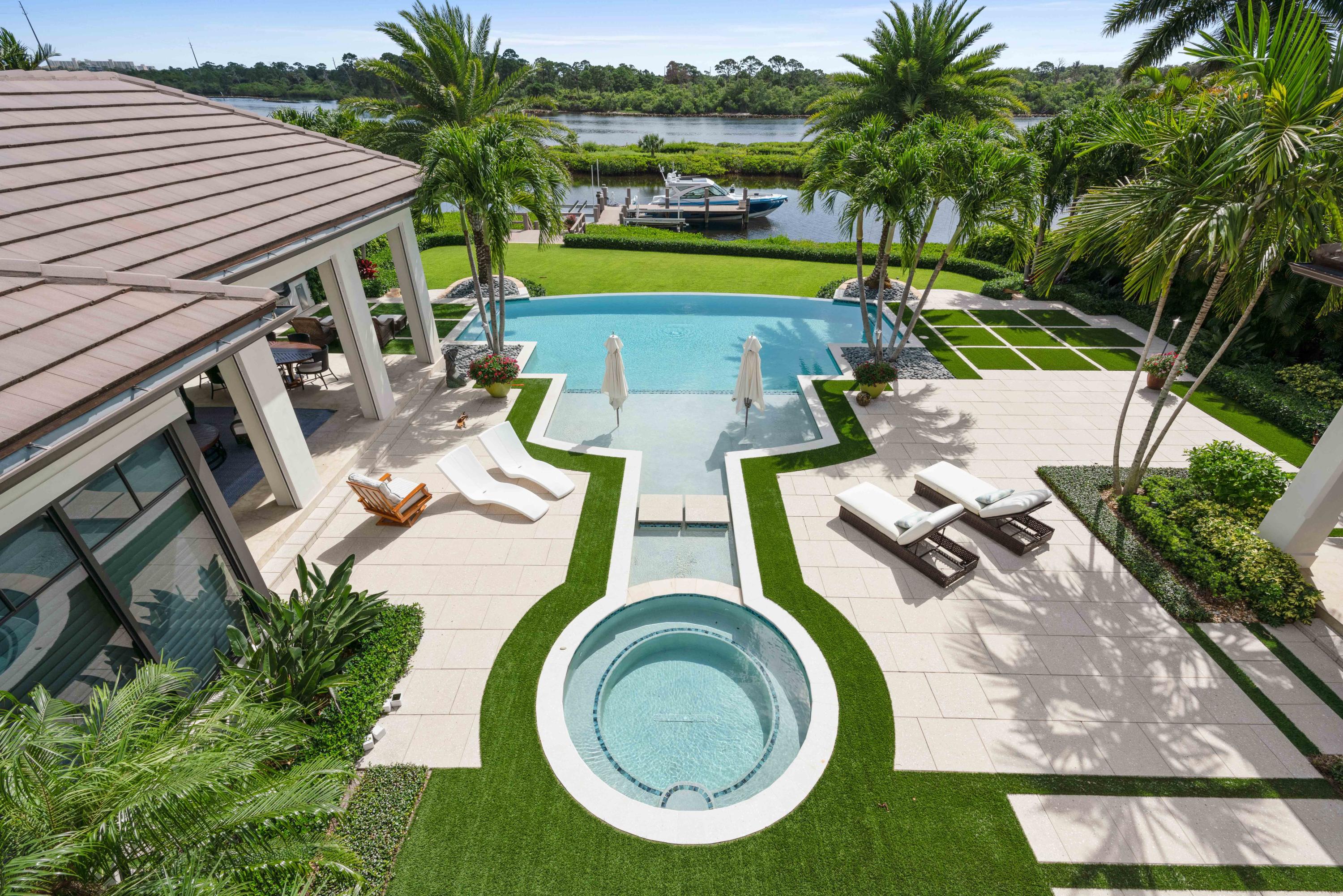 Admirals Cove - Residential