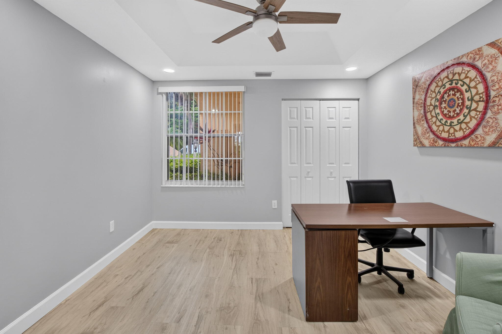 EASTBROOKE COACH HOMES CONDO - Residential