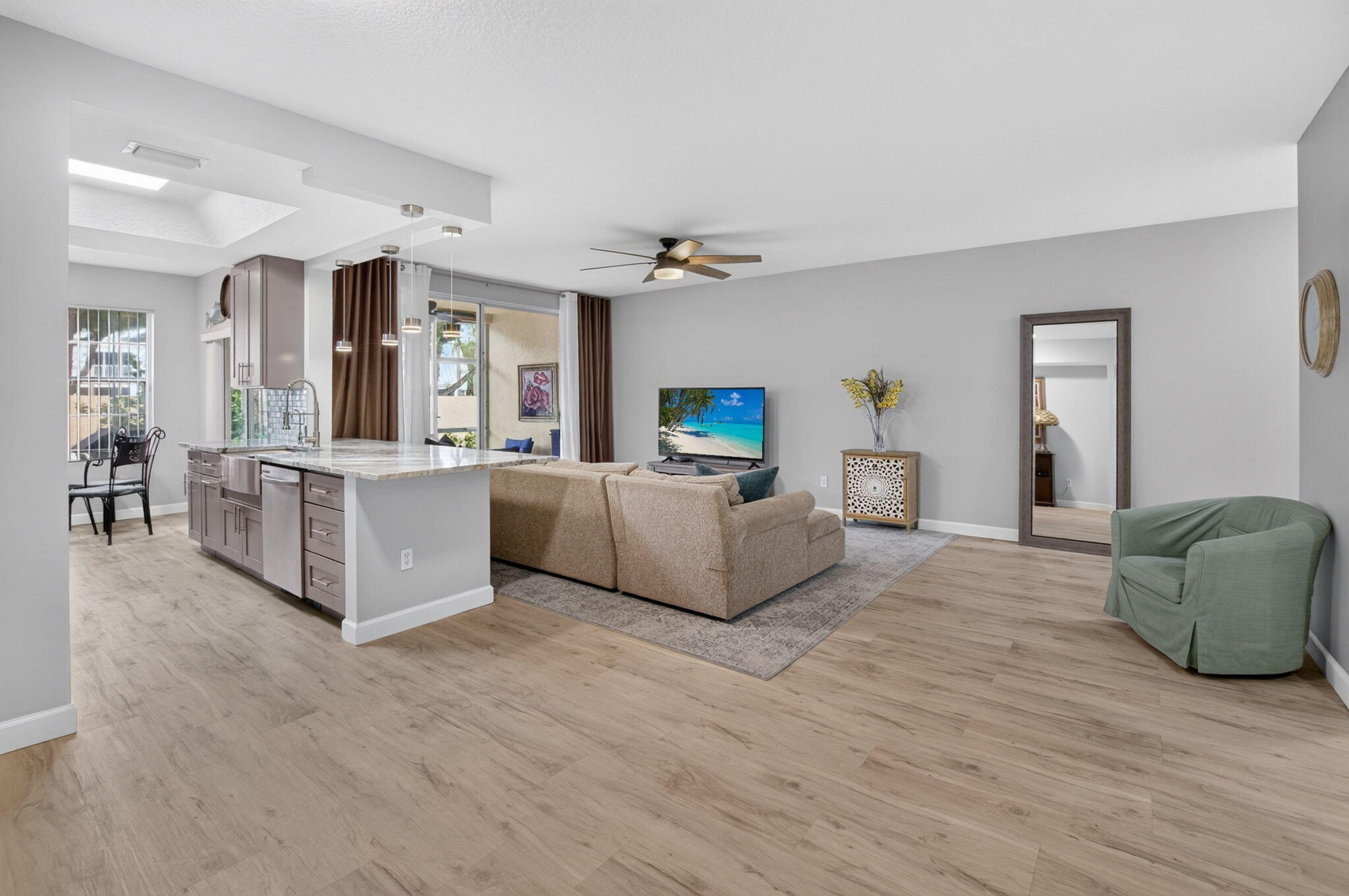 EASTBROOKE COACH HOMES CONDO - Residential
