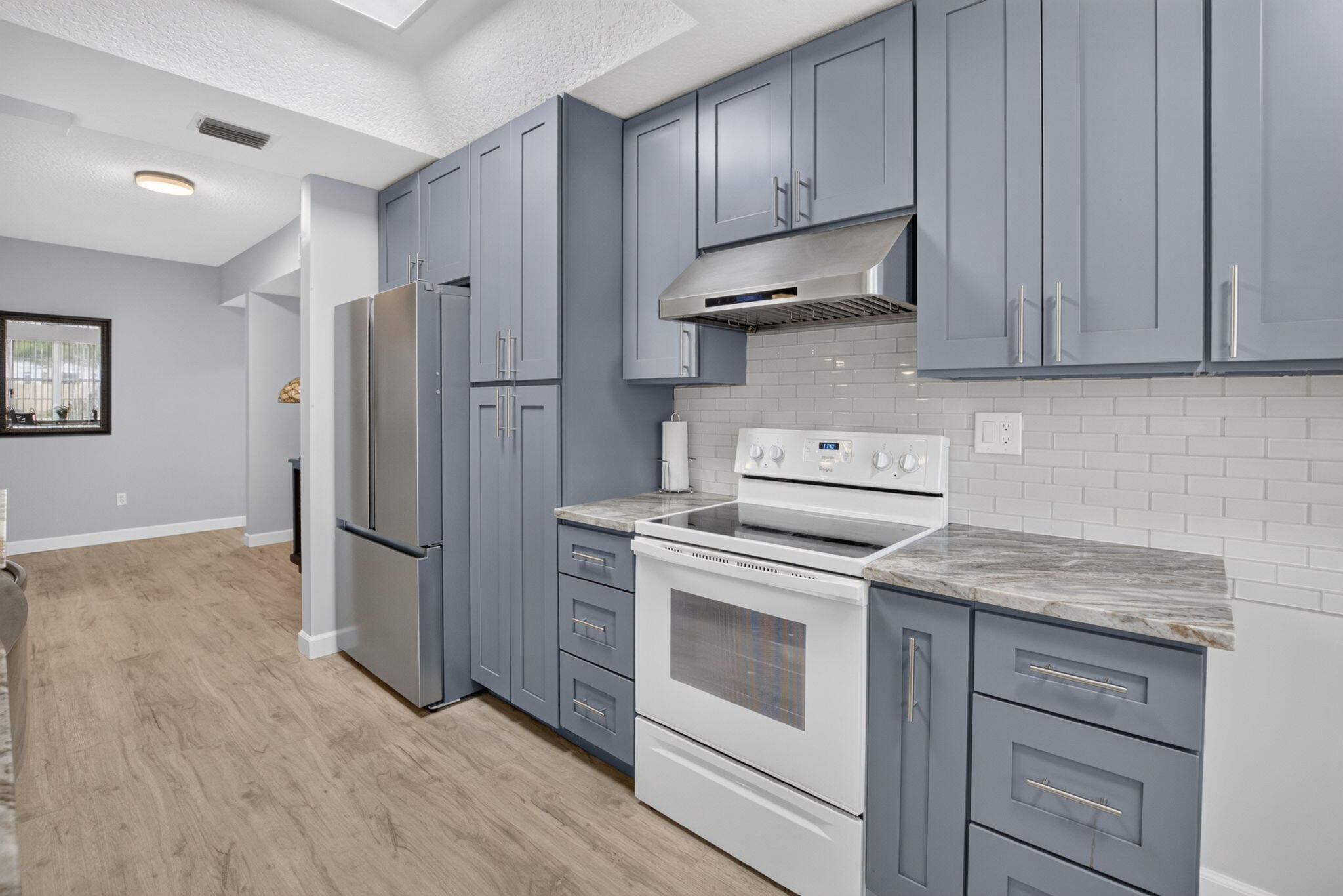 EASTBROOKE COACH HOMES CONDO - Residential