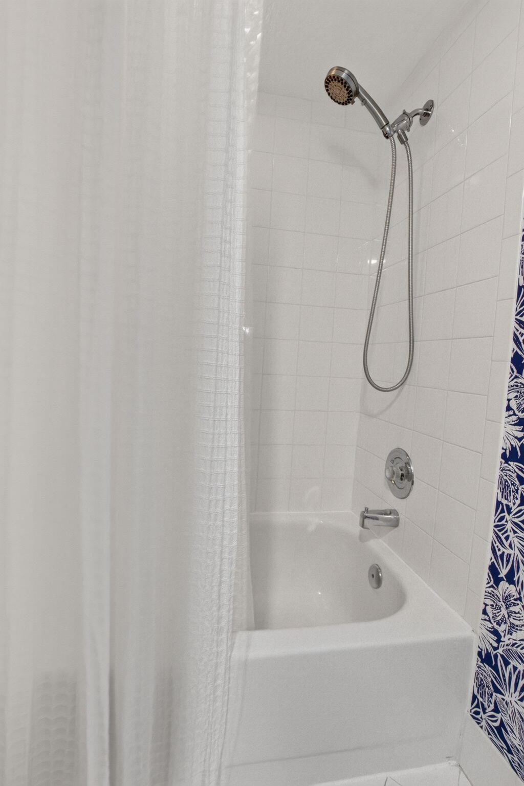 EASTBROOKE COACH HOMES CONDO - Residential