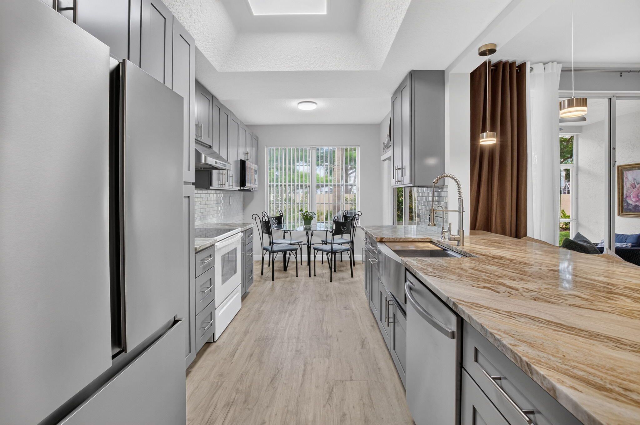 EASTBROOKE COACH HOMES CONDO - Residential