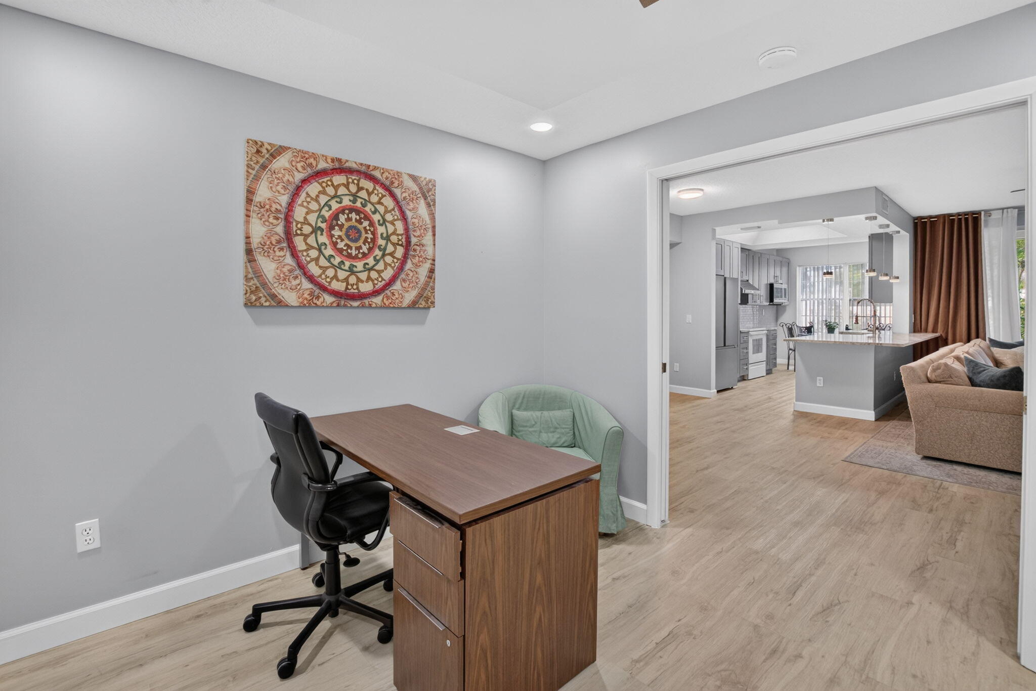 EASTBROOKE COACH HOMES CONDO - Residential