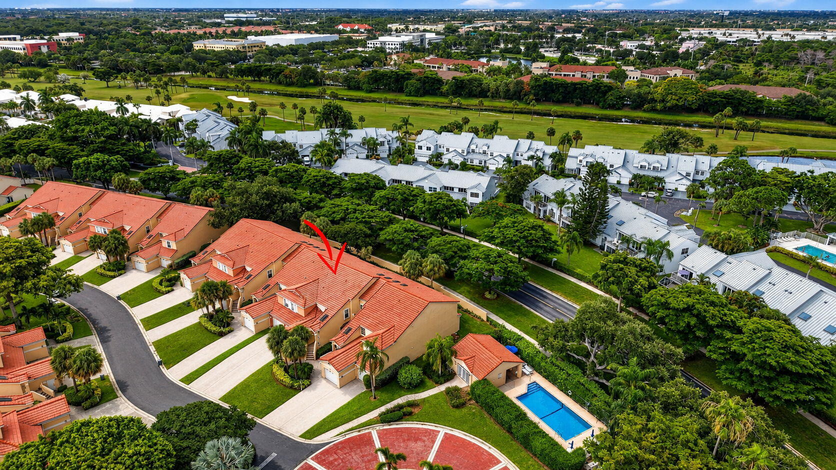 EASTBROOKE COACH HOMES CONDO - Residential