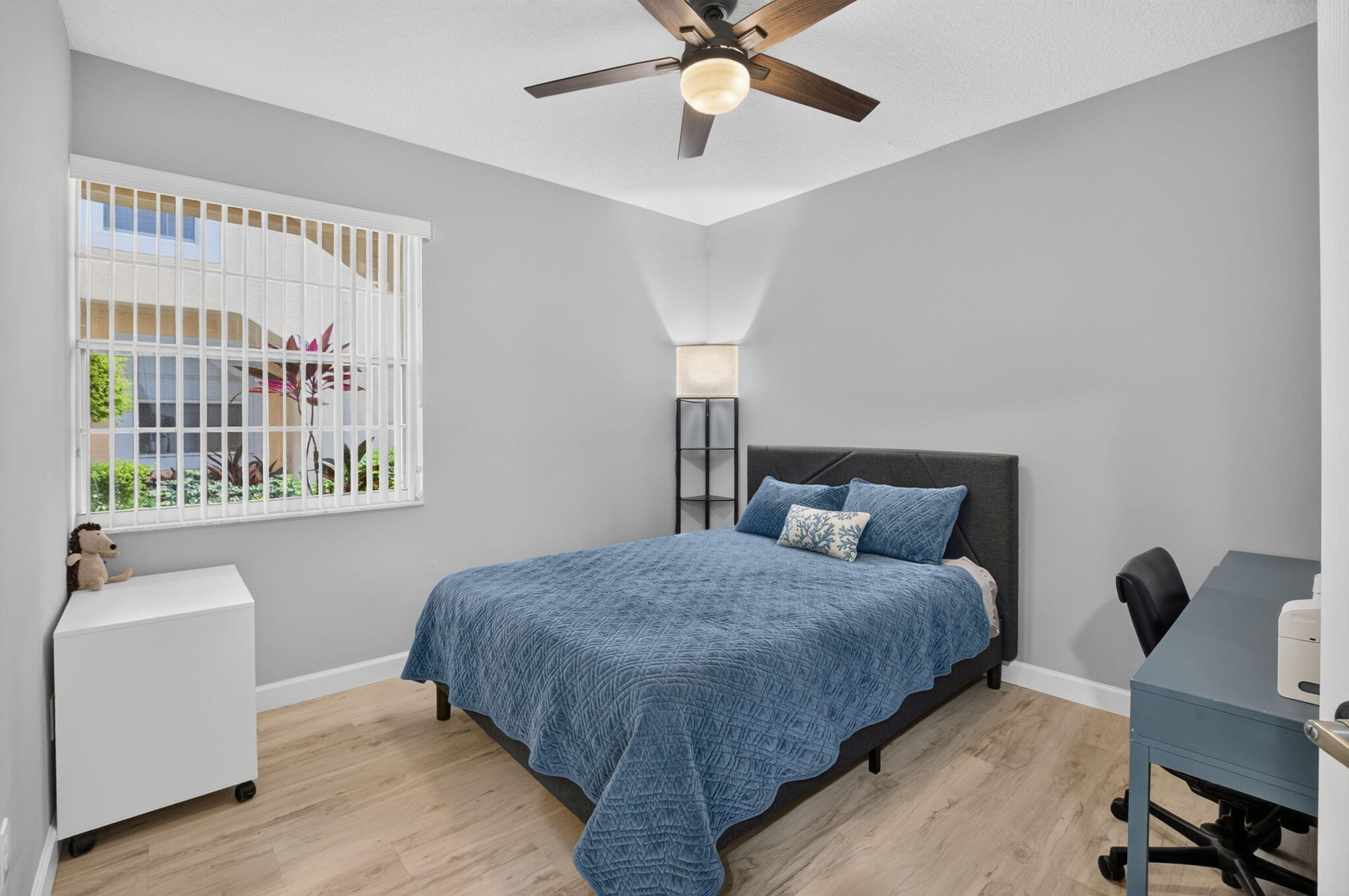 EASTBROOKE COACH HOMES CONDO - Residential
