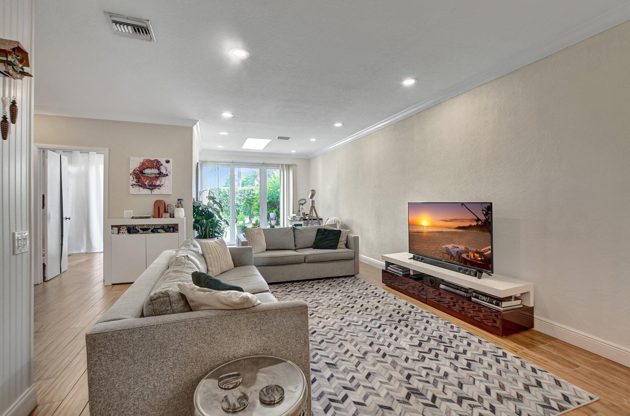 PLUM AT BOCA POINTE CONDOS ONE THRU 15 FILED IN OR - Residential