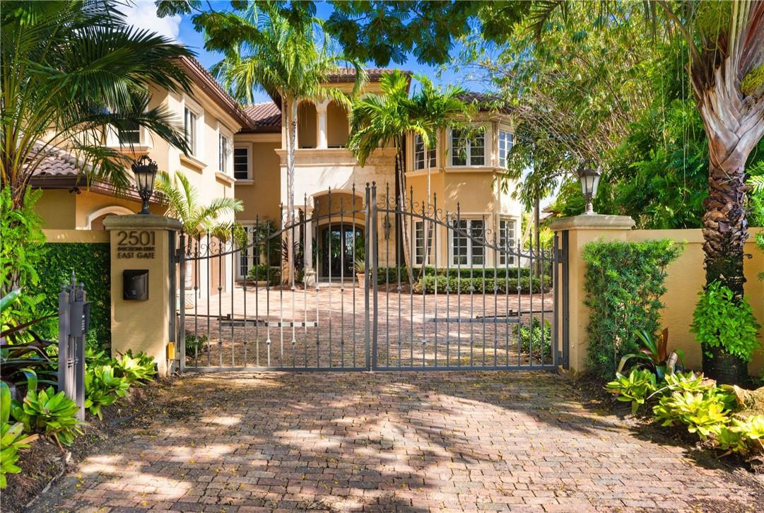 Las Olas Isles - Residential
