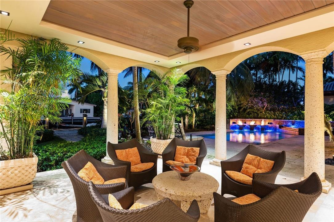 Las Olas Isles - Residential