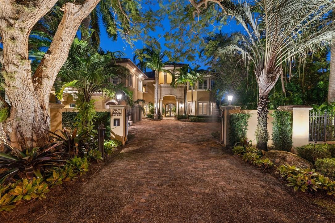 Las Olas Isles - Residential