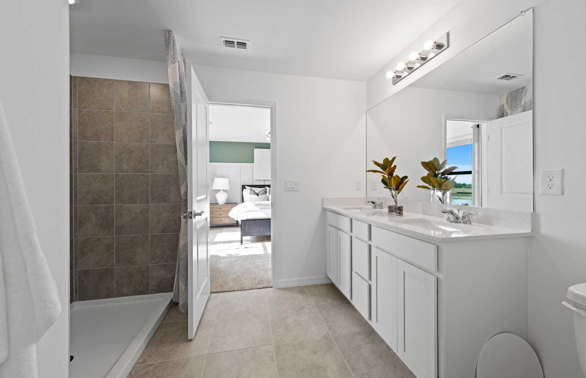 WHISPERING LAKES PHASE 2 - Residential