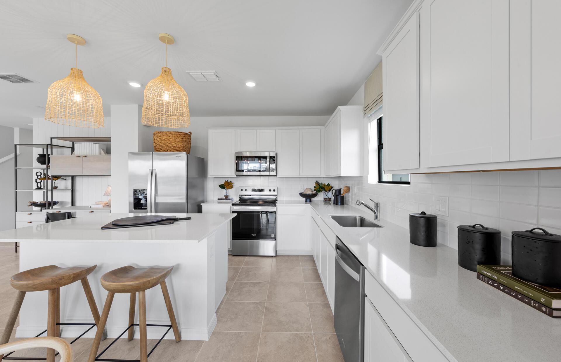 WHISPERING LAKES PHASE 2 - Residential