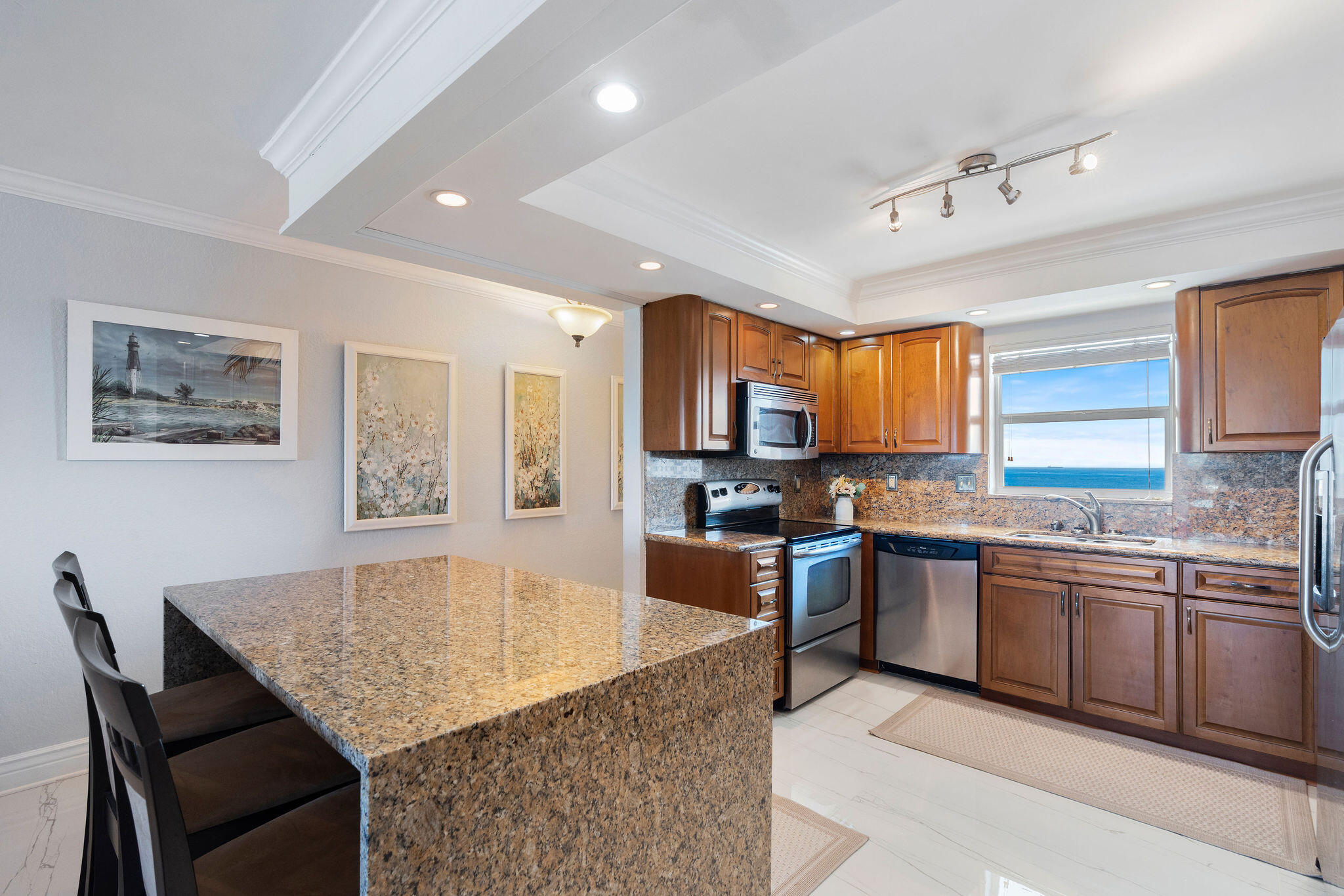 HILLSBORO ISLAND HOUSE CONDO - Residential