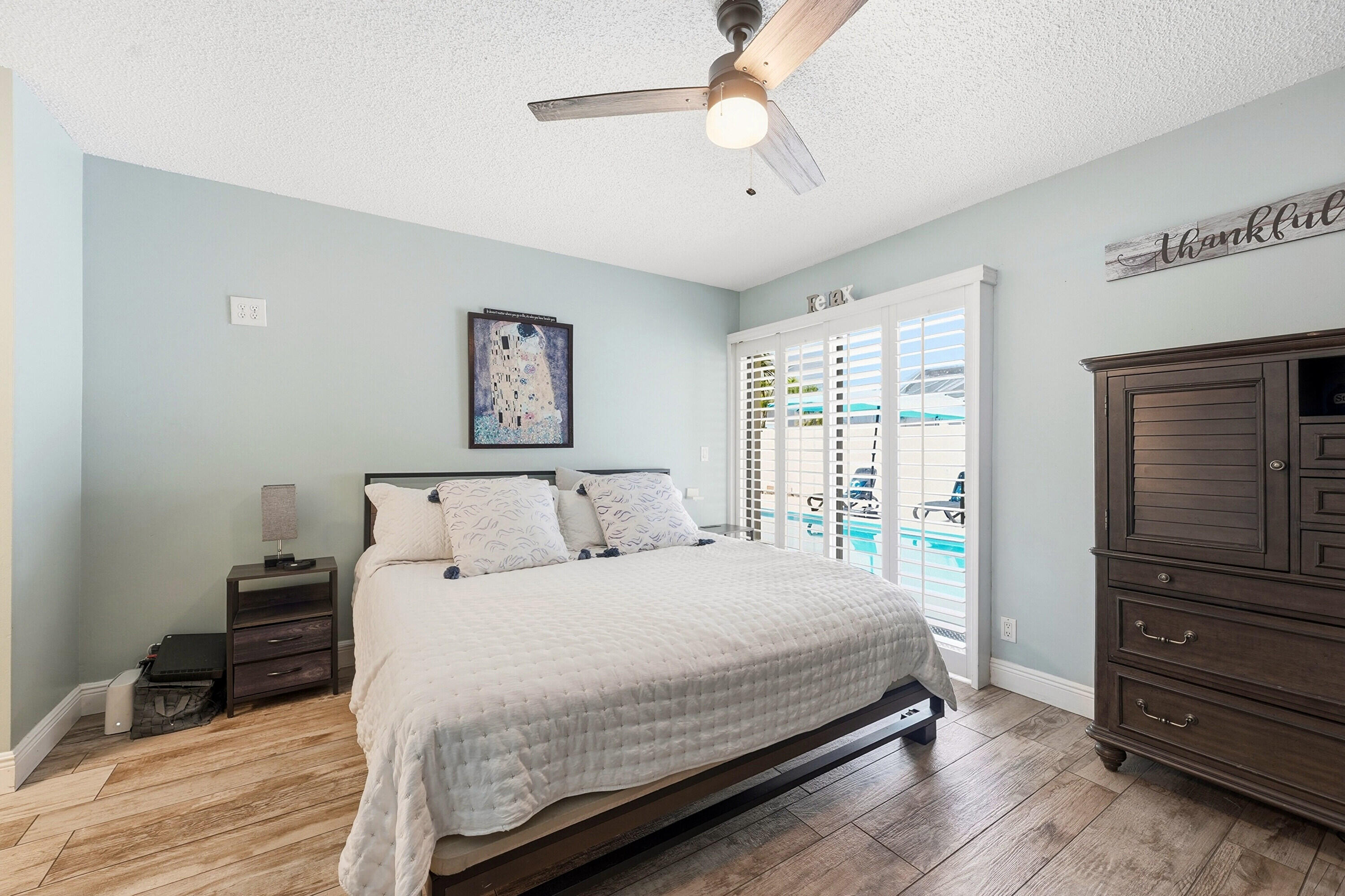 NORTH PALM BEACH HEIGHTS - Residential