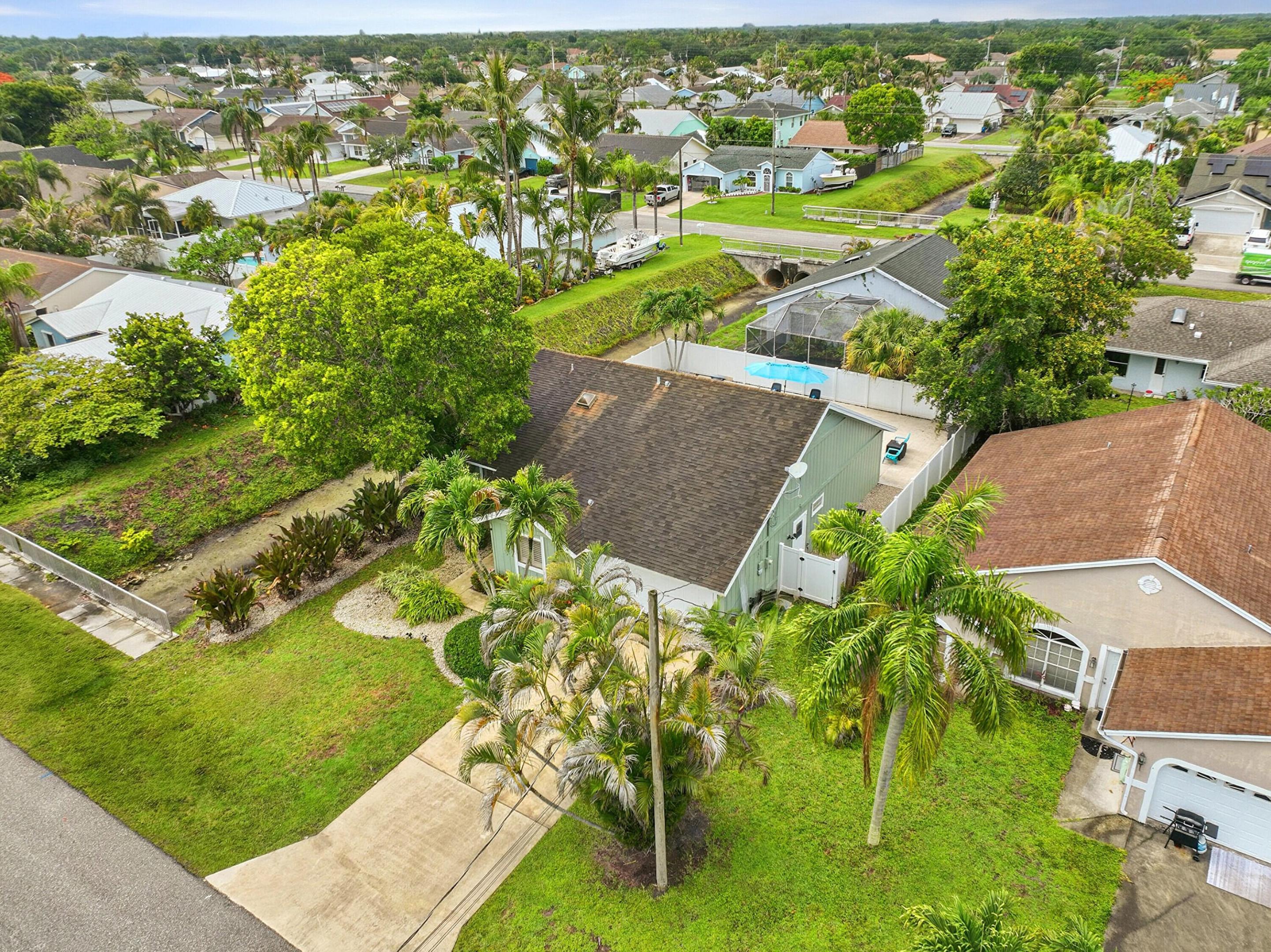 NORTH PALM BEACH HEIGHTS - Residential