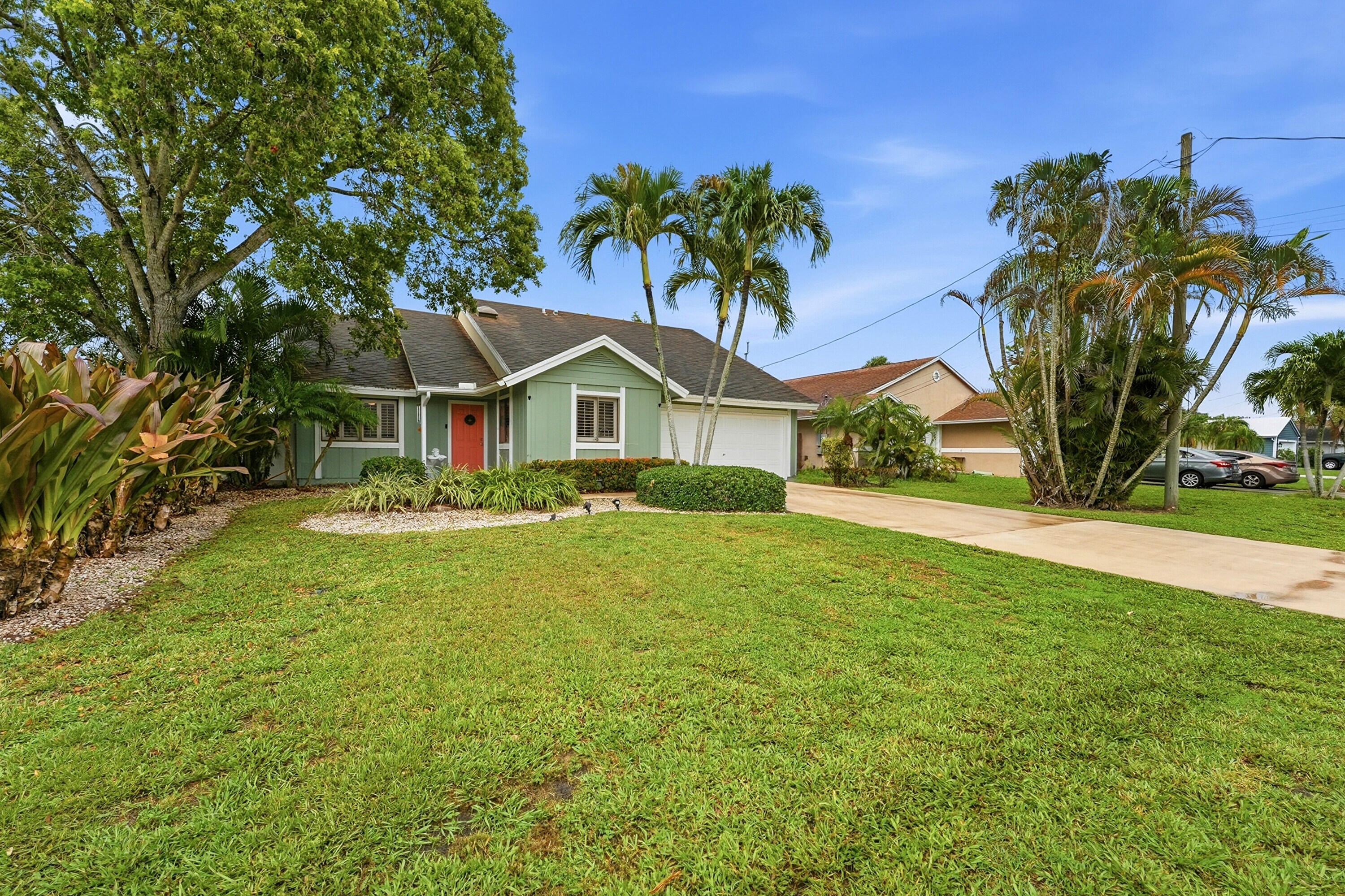 NORTH PALM BEACH HEIGHTS - Residential