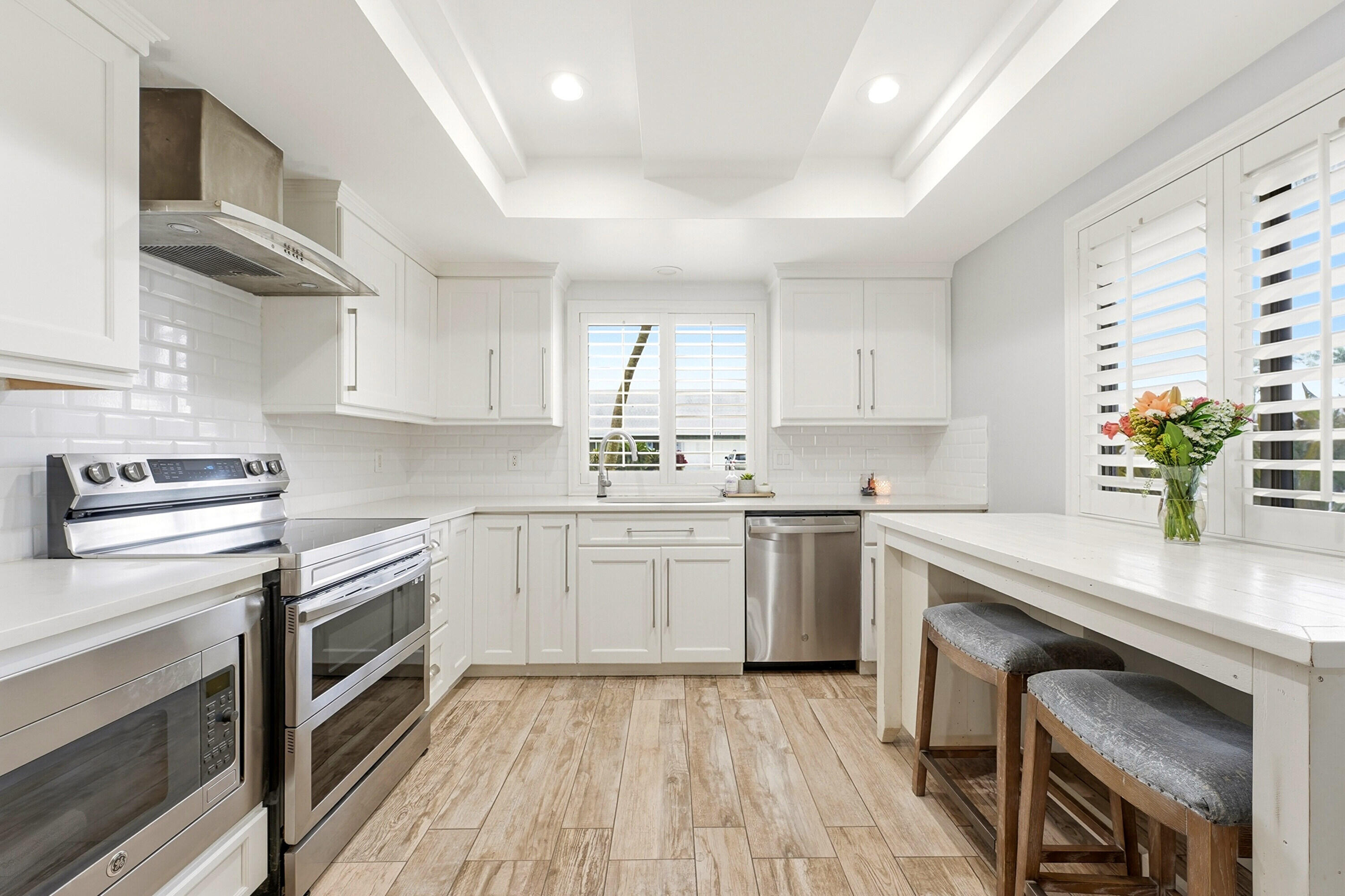 NORTH PALM BEACH HEIGHTS - Residential