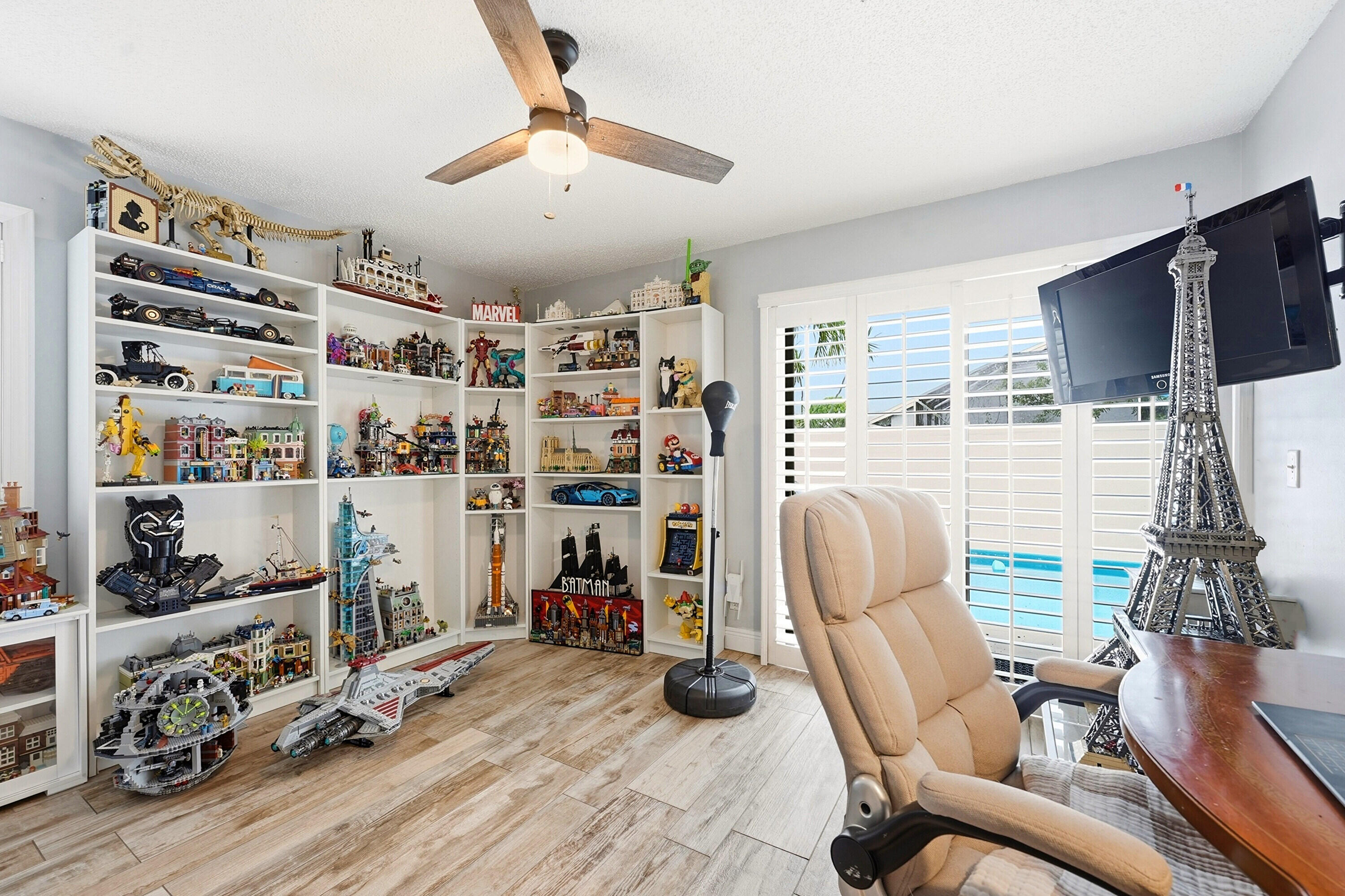 NORTH PALM BEACH HEIGHTS - Residential