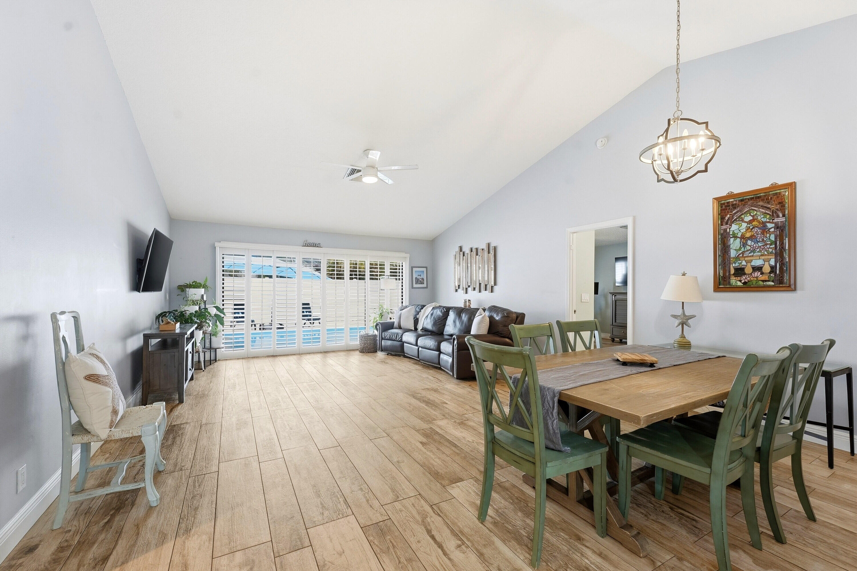 NORTH PALM BEACH HEIGHTS - Residential