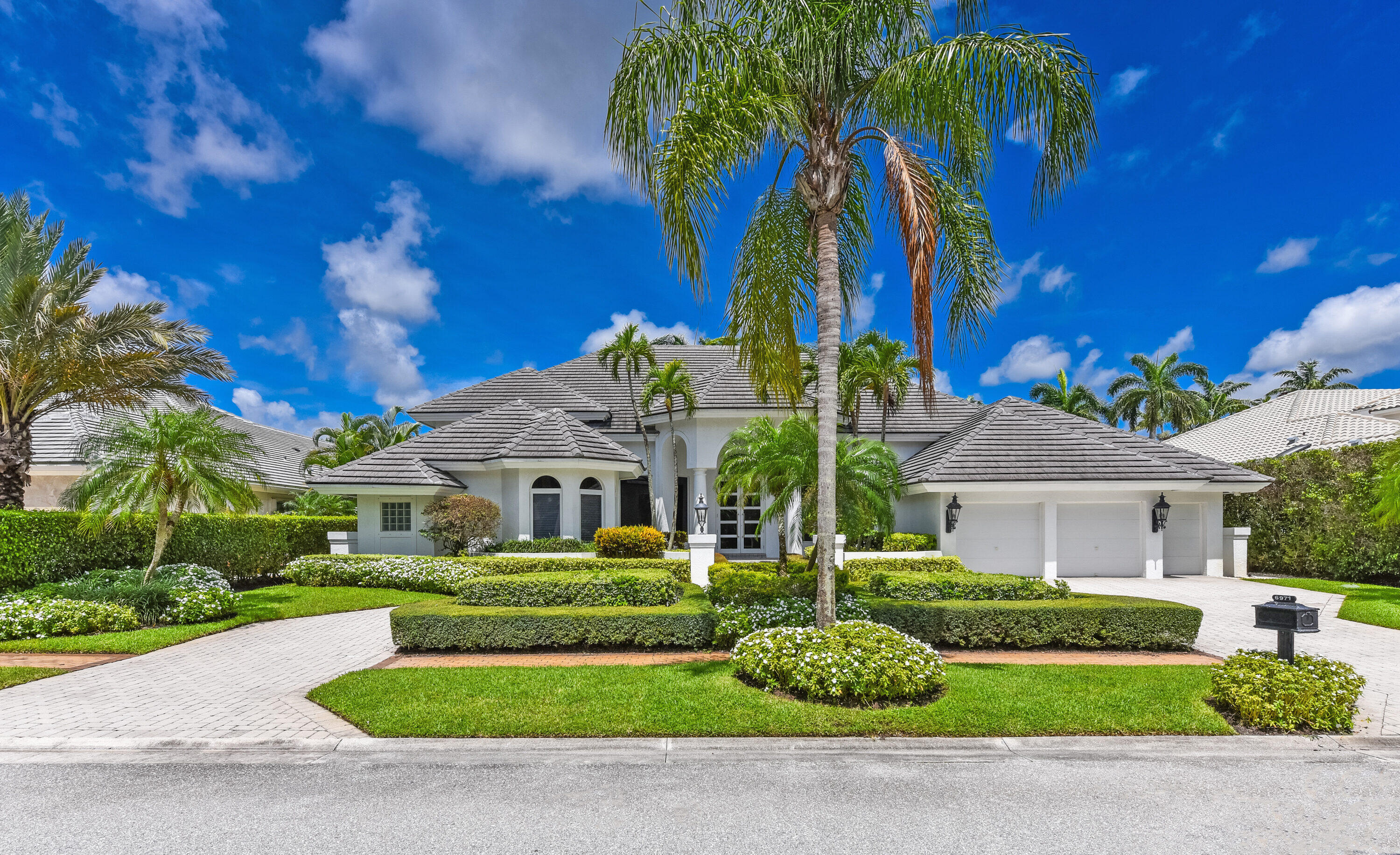 ST ANDREWS COUNTRY CLUB - Residential