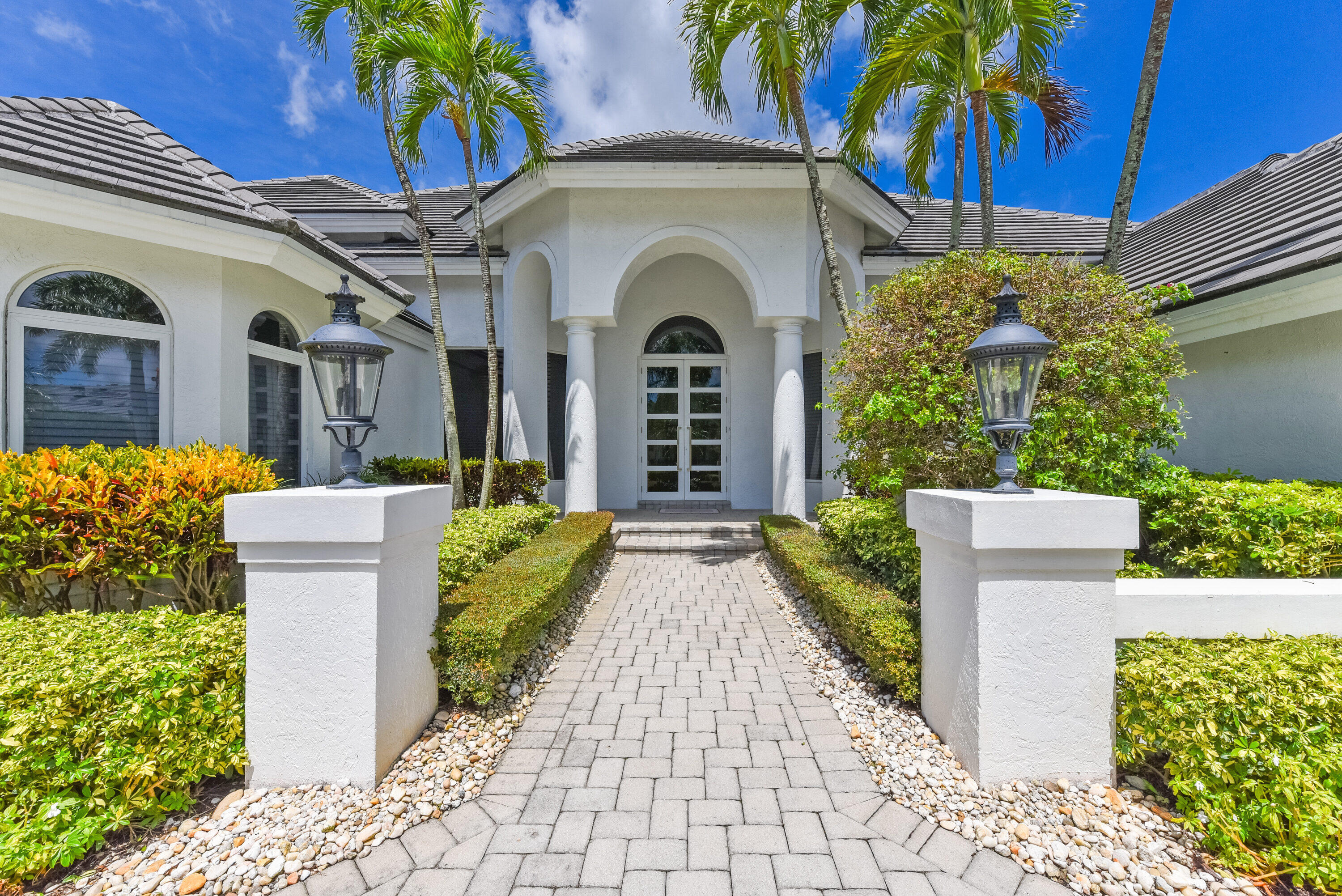 ST ANDREWS COUNTRY CLUB - Residential