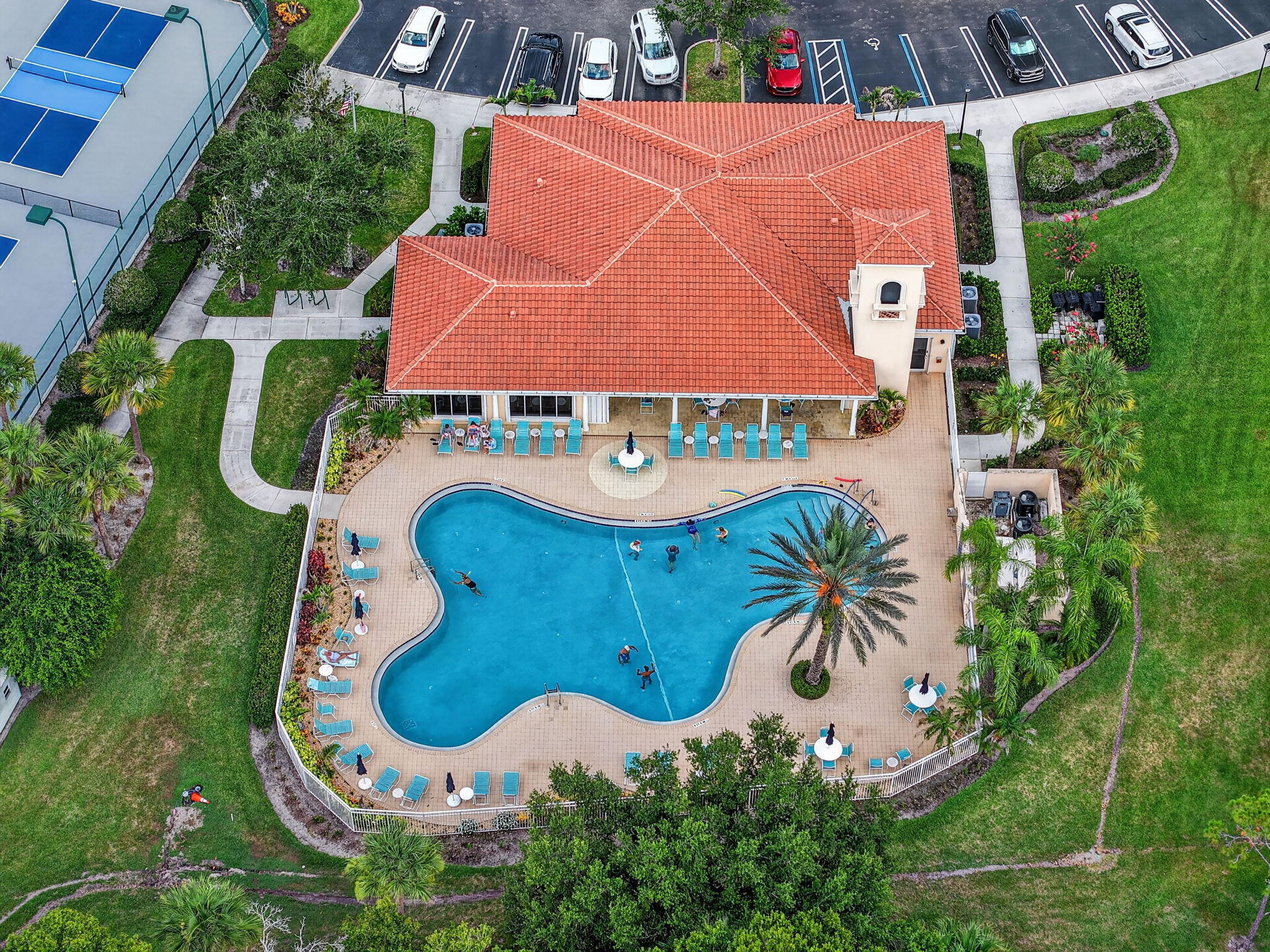 THE RETREAT - Residential