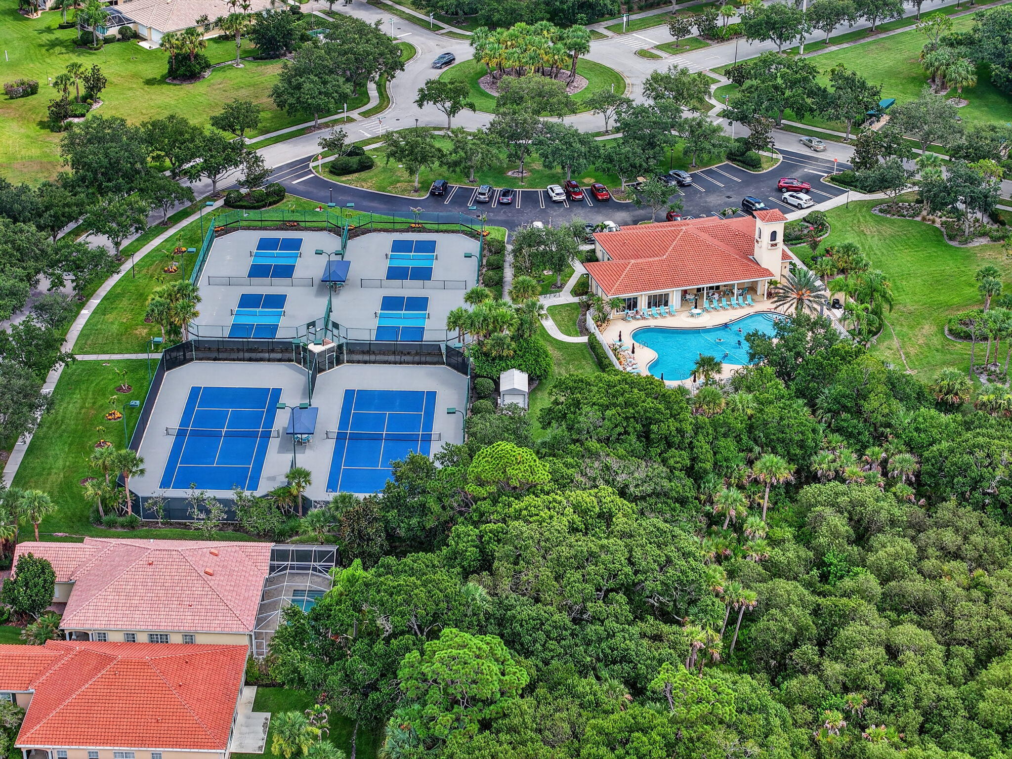 THE RETREAT - Residential