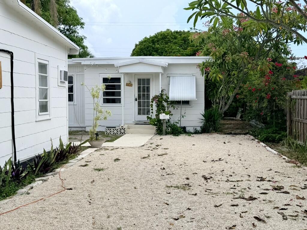 LAKE WORTH HEIGHTS - Residential Lease