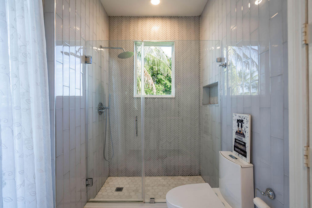 LIGHTHOUSE POINT 5TH SEC - Residential