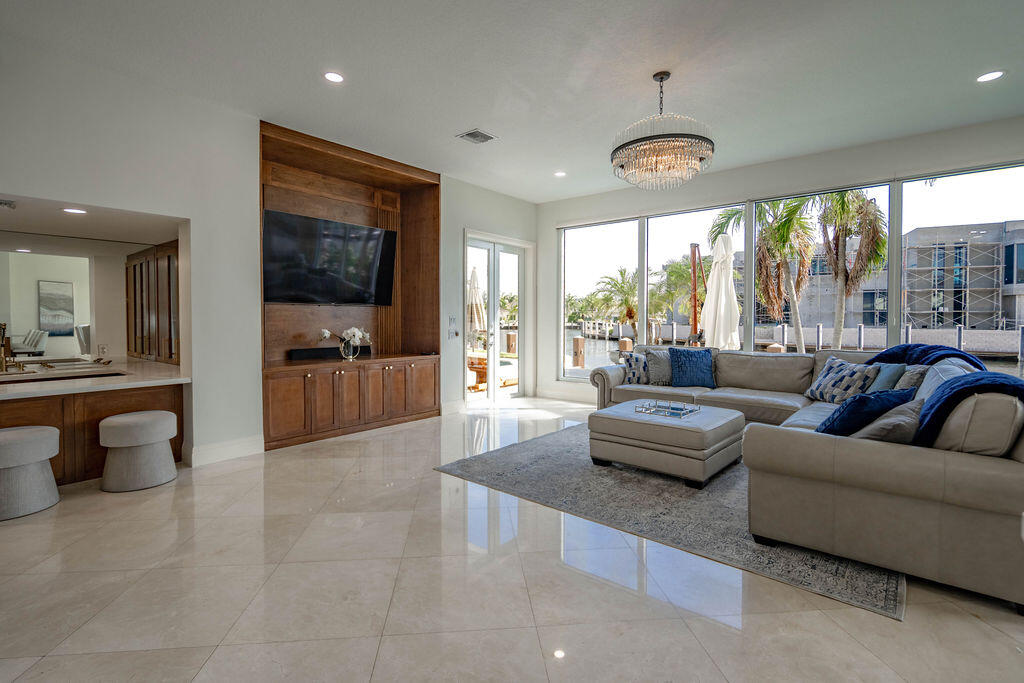 LIGHTHOUSE POINT 5TH SEC - Residential