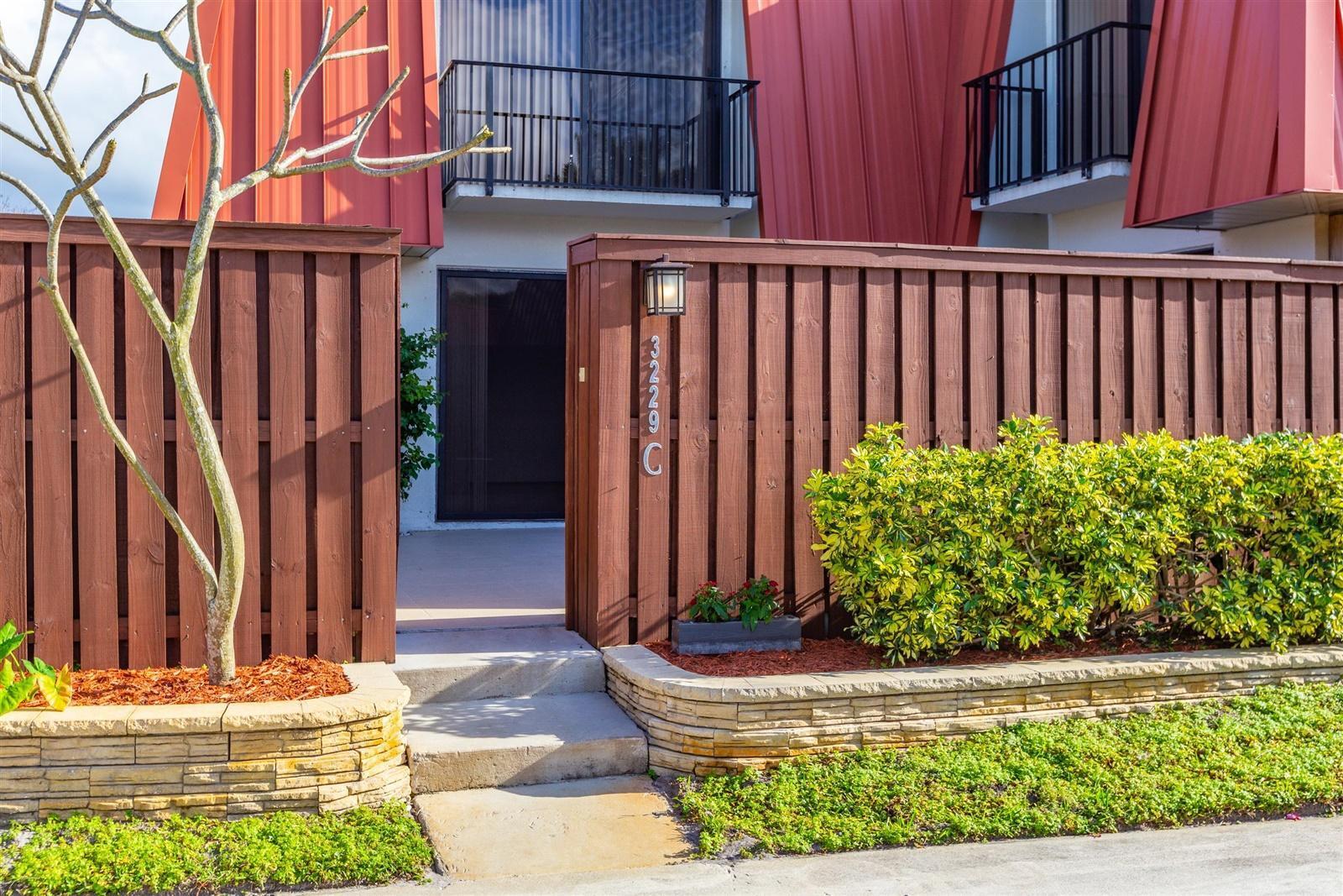 MERIDIAN PARK - Residential Lease