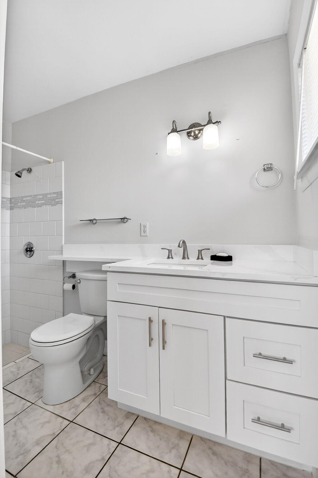 CRESTHAVEN VILLAS CONDO 24 - Residential